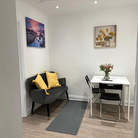2 Bedroom Apartment London Exterior photo