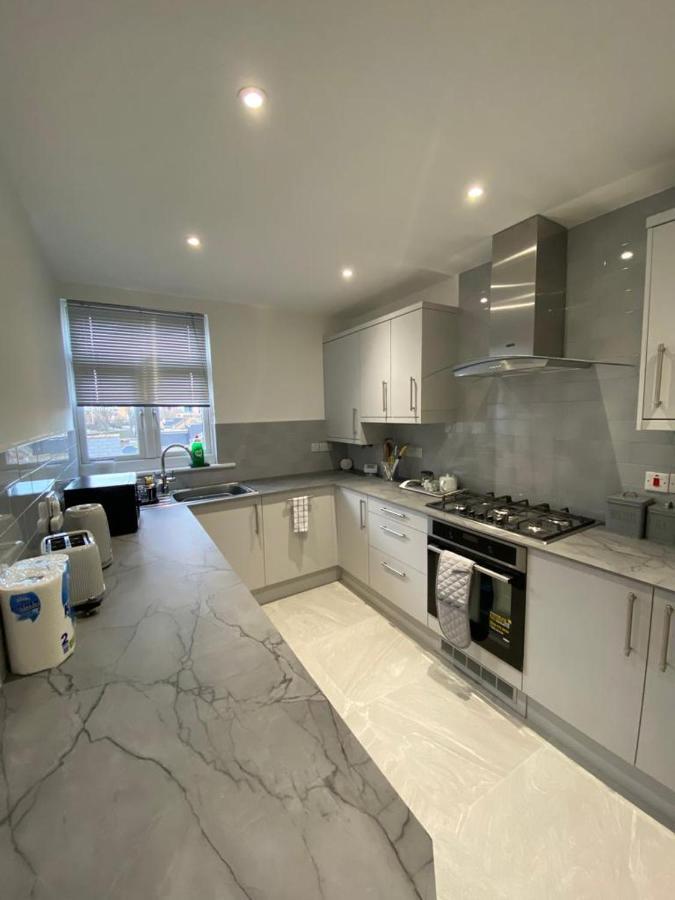 2 Bedroom Apartment London Exterior photo